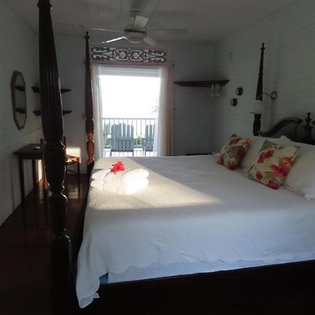 Sand Dollar Beach Bed & Breakfast Bocas Town Luaran gambar