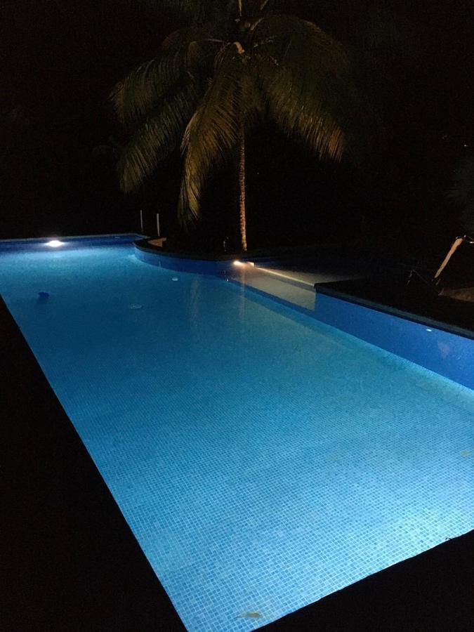Sand Dollar Beach Bed & Breakfast Bocas Town Luaran gambar